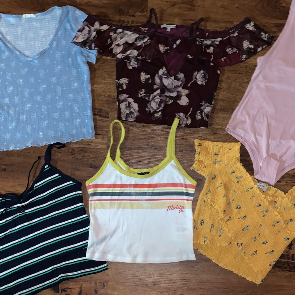 Tops - Picture 2 of 2